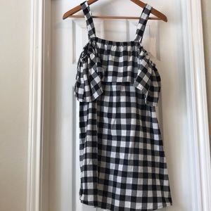 Trendy gingham off the shoulder dress!